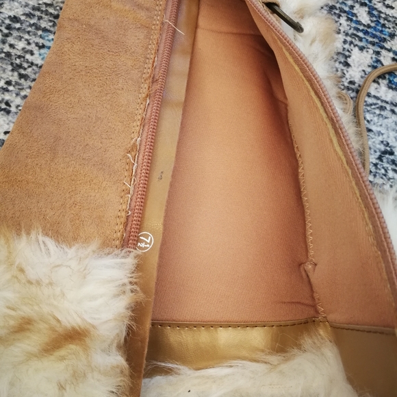 Camel colored Tall heel boots size 7.5 - Picture 5 of 7